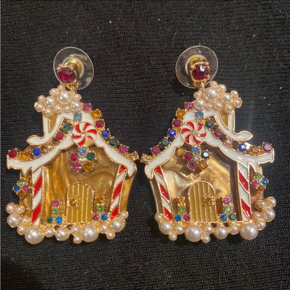 Gingerbread House Earrings - Picture 1 of 5